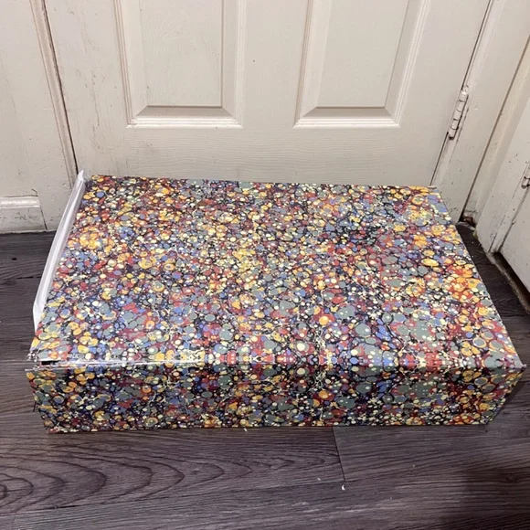 Givenchy - Picture 6 of 6